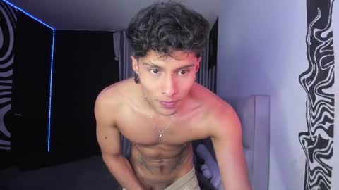 Snapshot of ala_ha_ chatting on 07/10/26, 02:16 Ander uwu online show from 07/10/26, 02:16