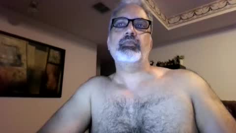 Snapshot of aladdin31673 chatting on 06/11/26, 02:53 aladdin31673 online show from 06/11/26, 02:53