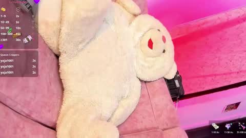 Snapshot of alahai_swith chatting on 04/17/26, 01:03 alahai_swith online show from 04/17/26, 01:03