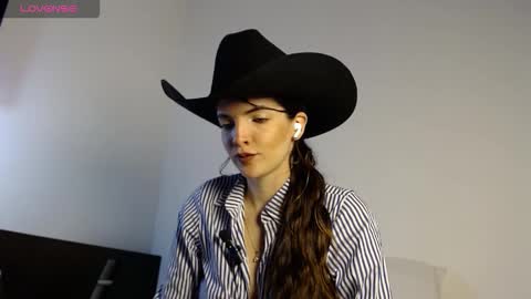           online show from 10/24/25, 09:38