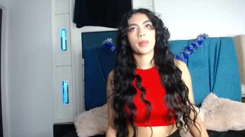 Alahia sweet official online show from 12/15/25, 07:51