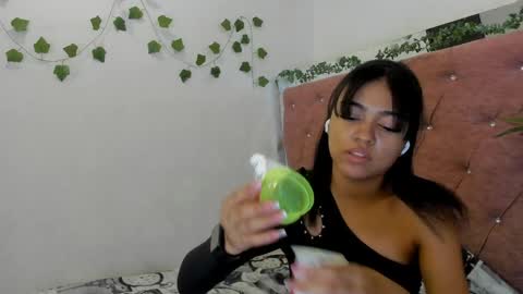 Snapshot of alaia2_ chatting on 05/02/26, 02:11 Alaia2 online show from 05/02/26, 02:11