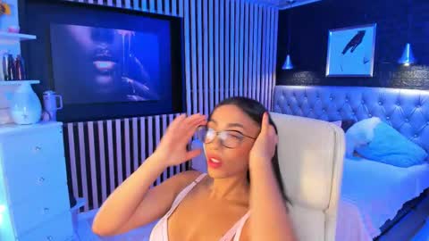 Snapshot of alaia_alegria chatting on 11/15/25, 09:43 Alaia Alegria online show from 11/15/25, 09:43