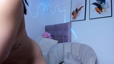 Snapshot of alaia_alegria chatting on 04/19/26, 12:00 Alaia Alegria online show from 04/19/26, 12:00