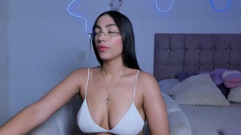 Snapshot of alaia_alegria chatting on 05/03/26, 10:16 Alaia Alegria online show from 05/03/26, 10:16