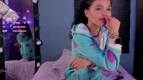 Snapshot of alaia_asuka chatting on 12/14/24, 05:25 Alaia online show from 12/14/24, 05:25