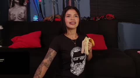 Snapshot of alaia_asuka chatting on 03/02/25, 12:20 Alaia online show from 03/02/25, 12:20