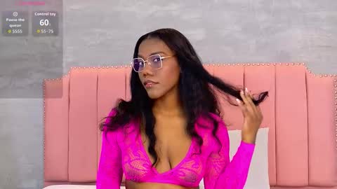 Snapshot of alaia_colins chatting on 01/13/26, 03:34 alaia_colins online show from 01/13/26, 03:34