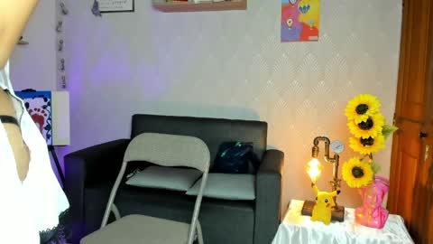 Snapshot of alaia_love77 chatting on 04/19/26, 05:12 Alaia online show from 04/19/26, 05:12