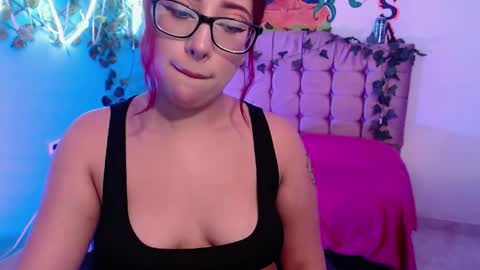 Snapshot of alaia_rossetti chatting on 04/14/26, 01:50 alaia online show from 04/14/26, 01:50