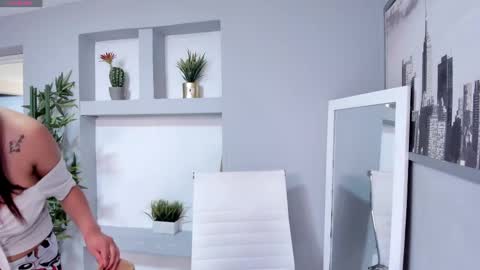 Snapshot of alaia_soto chatting on 03/11/25, 12:33 alaia_soto online show from 03/11/25, 12:33