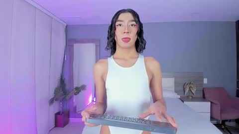 alaiaguerra online show from 11/05/25, 07:36