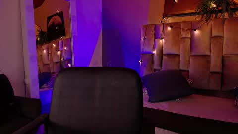  Alaia  online show from 10/13/25, 11:32