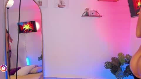 Snapshot of alaiarogerss chatting on 03/28/26, 10:26 online show from 03/28/26, 10:26