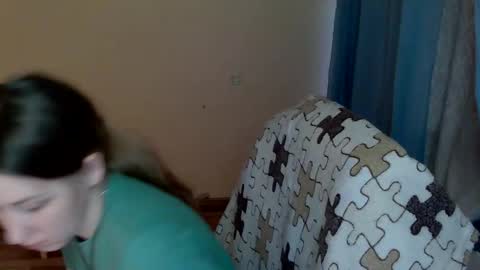 Snapshot of alalaska_ana chatting on 04/14/26, 01:17 Anna online show from 04/14/26, 01:17