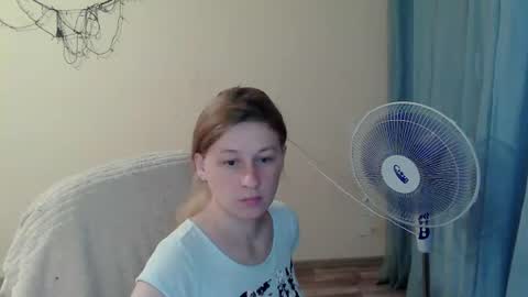 Snapshot of alalaska_ana chatting on 06/21/26, 04:09 Anna online show from 06/21/26, 04:09