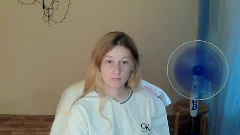 Snapshot of alalaska_ana chatting on 07/06/26, 12:13 Anna online show from 07/06/26, 12:13