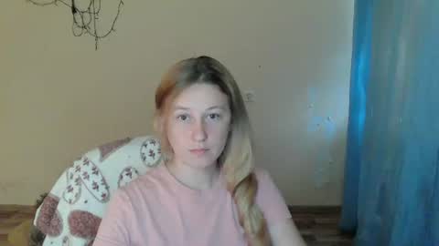 Snapshot of alalaska_ana chatting on 07/13/26, 11:46 Anna online show from 07/13/26, 11:46