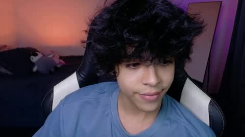 Snapshot of alan18n chatting on 04/12/26, 05:23 alan18n online show from 04/12/26, 05:23