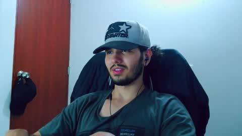 Snapshot of alan34_ chatting on 04/08/26, 05:51 alan34_ online show from 04/08/26, 05:51