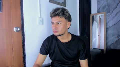 Snapshot of alan__smith chatting on 12/01/25, 07:52 alan__smith online show from 12/01/25, 07:52