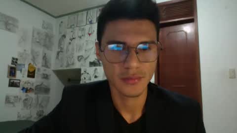 Snapshot of alan_eross chatting on 10/15/25, 05:18 alan_eross online show from 10/15/25, 05:18