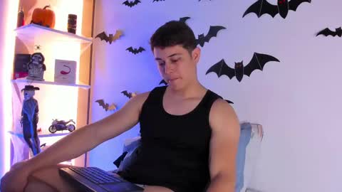 Alan Hadid online show from 10/27/25, 09:52