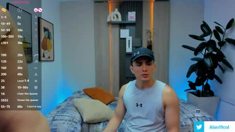 Snapshot of alan_nd_kevin chatting on 04/22/26, 07:04 Alan Kevin can we reach 100 thumbs up please guys online show from 04/22/26, 07:04