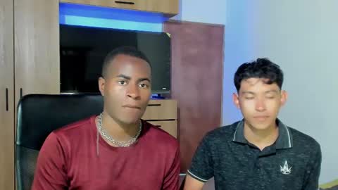 Snapshot of alan_scot chatting on 06/22/26, 12:24 Alan and Criss - WE JUST FRIENDS WITH BENEFITS BOTH VERS online show from 06/22/26, 12:24