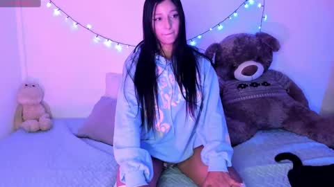 Alana  online show from 01/31/25, 04:47