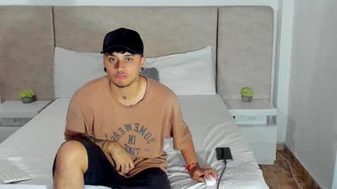 Snapshot of alana__get chatting on 12/02/24, 12:41 online show from 12/02/24, 12:41