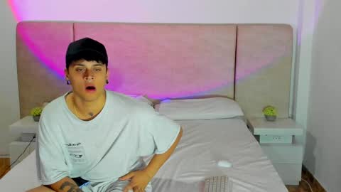 Snapshot of alana__get chatting on 12/21/24, 06:30 online show from 12/21/24, 06:30