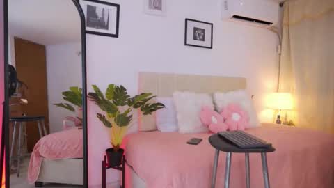 Snapshot of alana_ada chatting on 12/22/25, 02:41 alana_ada online show from 12/22/25, 02:41