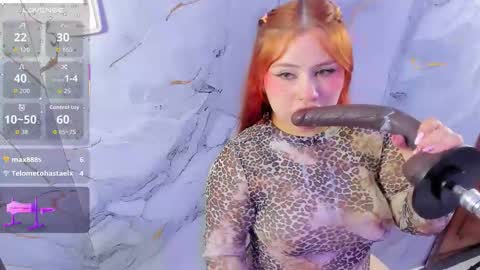 Snapshot of alana_glasses chatting on 12/21/25, 03:57 Alana online show from 12/21/25, 03:57