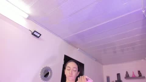 Maeve  online show from 12/03/24, 11:11