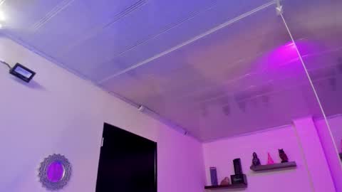 Maeve  online show from 12/23/24, 11:04