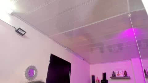 Maeve  online show from 02/09/25, 11:25