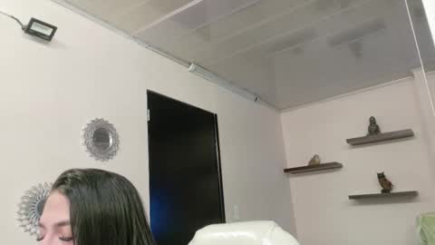 Maeve  online show from 11/01/25, 11:23