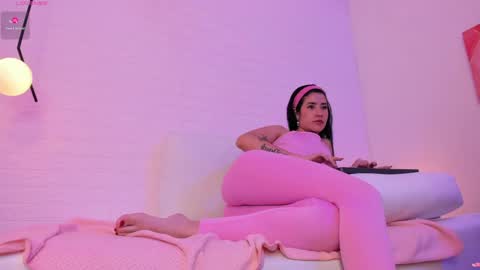 Alana  online show from 05/16/26, 01:54