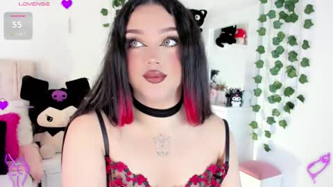 Snapshot of alana_muller_ chatting on 11/15/25, 09:17 Alana Muller online show from 11/15/25, 09:17