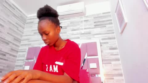 Alana online show from 02/11/25, 09:35