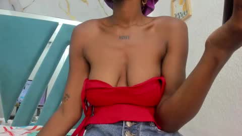 Alana online show from 09/21/25, 06:09