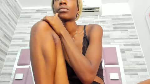 Alana online show from 10/01/25, 06:58