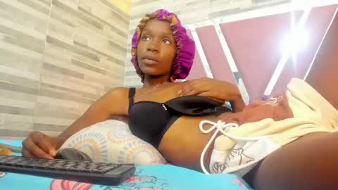 Alana online show from 10/03/25, 06:49