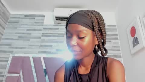 Alana online show from 10/24/25, 06:59