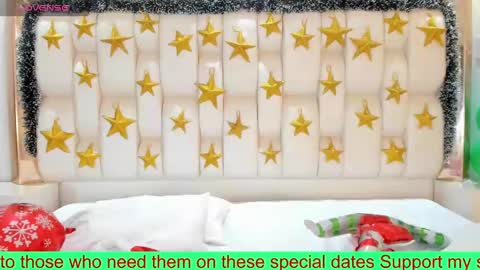 Snapshot of alana_then2 chatting on 12/16/24, 11:39 online show from 12/16/24, 11:39