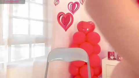 Snapshot of alana_then2 chatting on 02/10/25, 09:36 online show from 02/10/25, 09:36