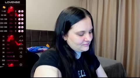 Snapshot of alanabrox chatting on 11/02/25, 03:03 Julia online show from 11/02/25, 03:03