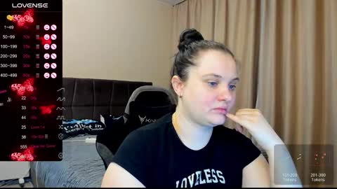 Snapshot of alanabrox chatting on 11/14/25, 11:35 Julia online show from 11/14/25, 11:35