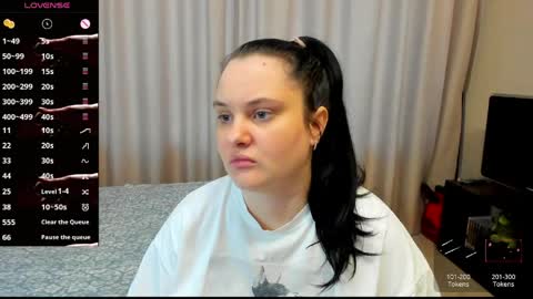 Snapshot of alanabrox chatting on 04/26/26, 09:07 Julia online show from 04/26/26, 09:07